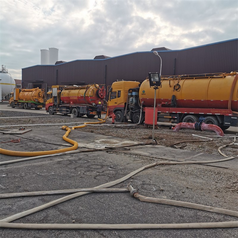 龙潭污水池清理